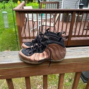 Nike foamposites copper size 8 mens
